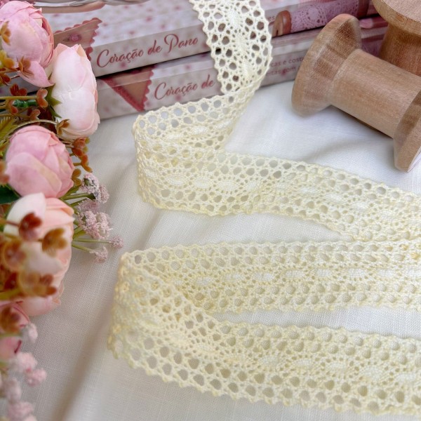 RN203 - Renda de Algodão CANDY COLORS - AMARELA (LARGURA - 3cm) RN203 - Renda de Algodão CANDY COLORS - AMARELA (LARGURA - 3cm)